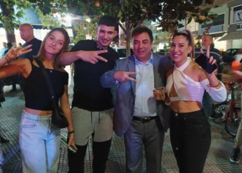 Οι νέοι ψηφίζουν ΤΑΚΗ για ΔΗΜΑΡΧΟ!
