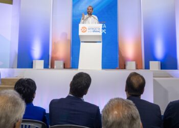 Μήνυμα μεγάλης νίκης η συγκέντρωση του Ν. Φαρμάκη στο Αγρίνιο