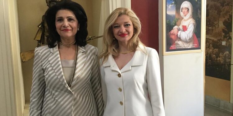 ΔΙΟΝΥΣΙΑ ΑΥΓΕΡΙΝΟΠΟΥΛΟΥ: Έμφαση στο περιβαλλοντικό έργο της Περιφερειάρχη Ιονίων Νήσων, κας Ρόδης Κράτσα