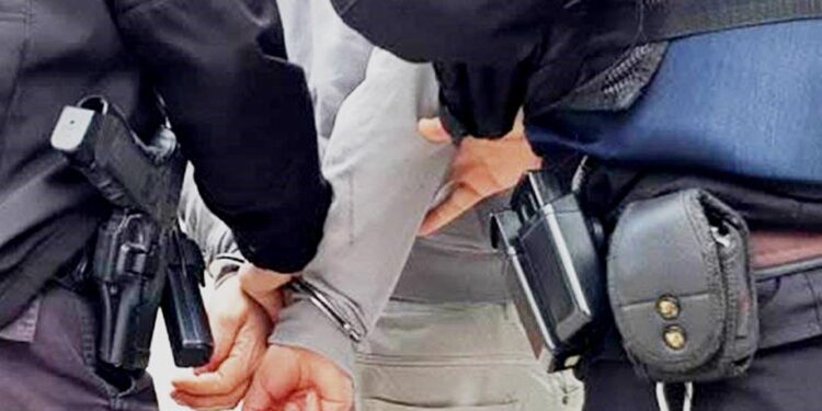 ΔΗΜΟΣ ΠΗΝΕΙΟΥ: Αφαίρεσε χρηματικό ποσό και ηλεκτρονικές συσκευές