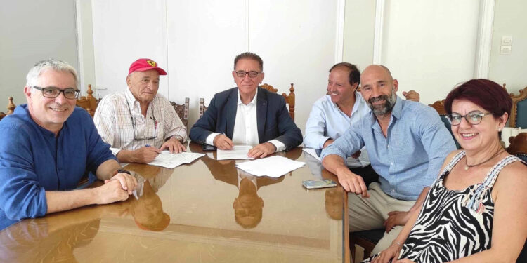 ΔΗΜΟΣ ΖΑΧΑΡΩΣ: Υπεγράφη η σύμβαση εκτέλεσης του έργου “Βελτίωση αγροτικών οδών”