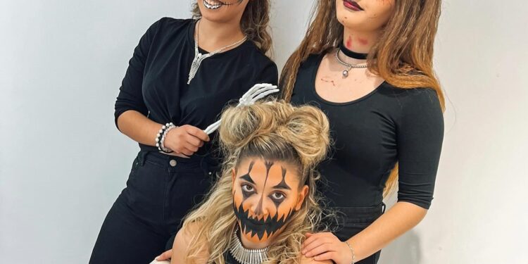 Halloween στο ΙΕΚ ΣΜΑΡΝΑΚΗ!