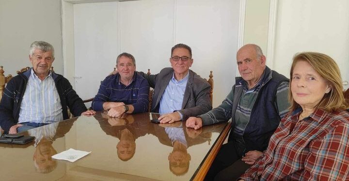 ΔΗΜΟΣ ΖΑΧΑΡΩΣ: Συνάντηση Δημάρχου με Δασάρχη Ολυμπίας