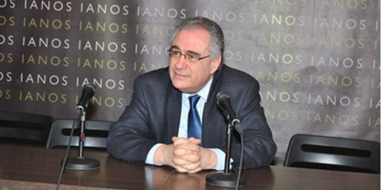 ΑΛΕΞΑΝΔΡΟΣ ΚΑΚΑΒΑΣ – ΠΡΟΕΔΡΟΣ ΕΝΩΣΗΣ ΣΕΝΑΡΙΟΓΡΑΦΩΝ ΕΛΛΑΔΑΣ: “Το σενάριο είναι ένα έργο το οποίο δεν ανήκει μόνο στον σεναριογράφο”