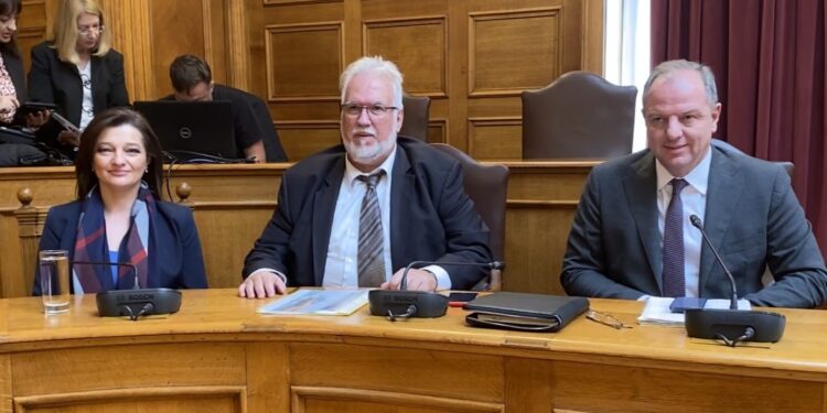 ΔΙΟΝΥΣΙΑ ΑΥΓΕΡΙΝΟΠΟΥΛΟΥ: Στο επίκεντρο ο ΓΟΕΒ και οι ΤΟΕΒ της Ηλείας