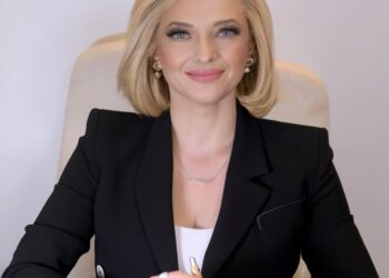 ΔΙΟΝΥΣΙΑ ΑΥΓΕΡΙΝΟΠΟΥΛΟΥ: “Η αξιοποίηση του παραλιακού μετώπου της βόρειας Ηλείας είναι καθοριστική παράμετρος για να μπουν οι βάσεις της βιώσιμης ανάπτυξης για την επόμενη πενταετία”