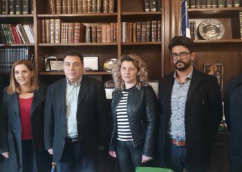 ΔΗΜΟΣ ΠΥΡΓΟΥ – ΣΥΜΒΟΥΛΕΥΤΙΚΟ ΚΕΝΤΡΟ ΓΥΝΑΙΚΩΝ: Μηνύματα για τη Διεθνή Ημέρα Εξάλειψη της Βίας κατά των Γυναικών