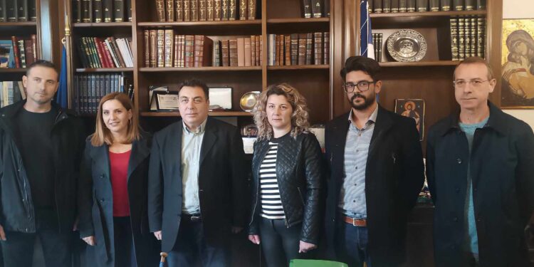 ΔΗΜΟΣ ΠΥΡΓΟΥ – ΣΥΜΒΟΥΛΕΥΤΙΚΟ ΚΕΝΤΡΟ ΓΥΝΑΙΚΩΝ: Μηνύματα για τη Διεθνή Ημέρα Εξάλειψη της Βίας κατά των Γυναικών