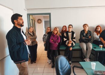ΙΕΚ ΣΜΑΡΝΑΚΗ ΠΥΡΓΟΣ: Ενημέρωση για την γυναικεία κακοποίηση