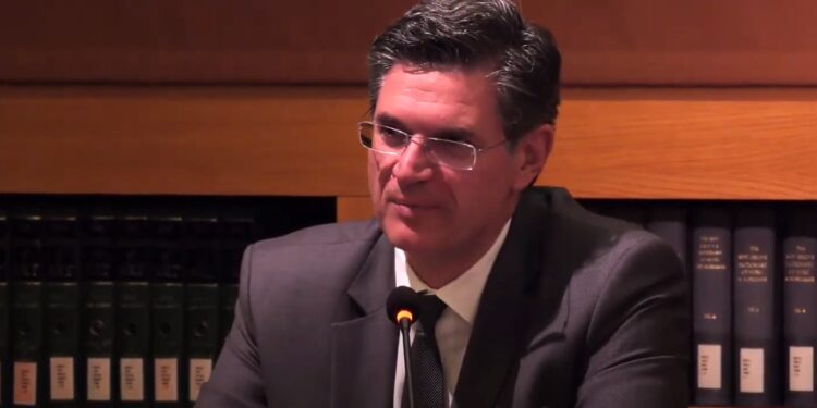 ΔΙΟΝΥΣΗΣ ΚΑΛΑΜΑΤΙΑΝΟΣ: “Προτεραιότητα το παιδί και οι ανάγκες του”