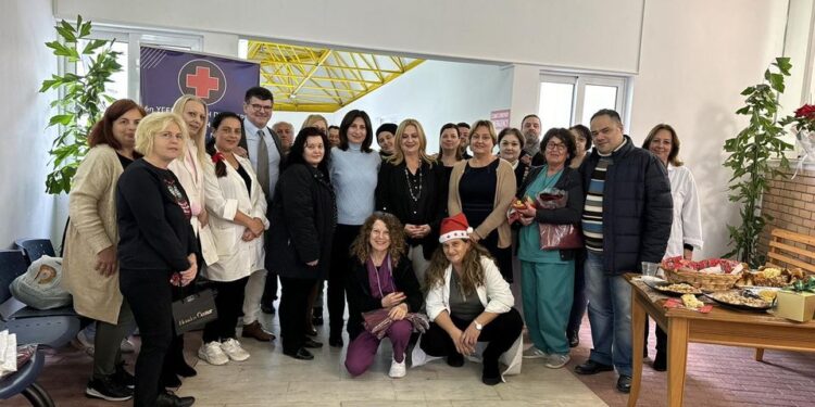 ΝΟΣΗΛΕΥΤΙΚΗ ΜΟΝΑΔΑ ΚΡΕΣΤΕΝΩΝ: Μια όμορφη Χριστουγεννιάτικη εορτή!