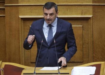 ΑΝΔΡΕΑΣ ΝΙΚΟΛΑΚΟΠΟΥΛΟΣ: “Η Γέννηση του Χριστού να γεμίσει με φως τις καρδιές μας!”