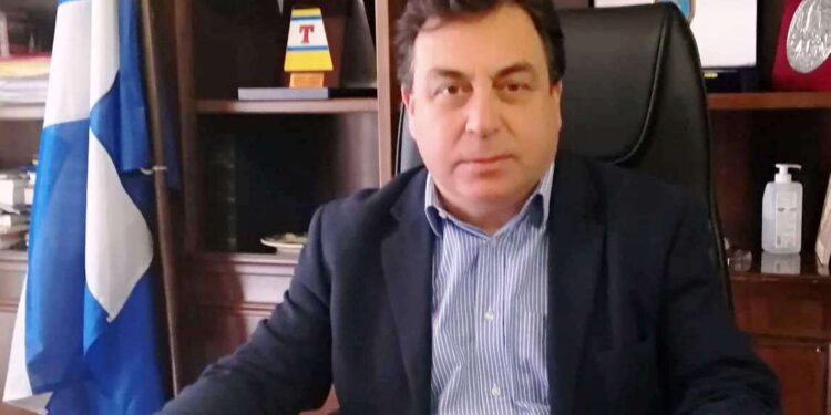 ΤΑΚΗΣ ΑΝΤΩΝΑΚΟΠΟΥΛΟΣ: “Μεγάλο πλήγμα για την αγορά του Πύργου η μη πληρωμή δικαιούχων από «μπλόκα» στο Δημοτικό Συμβούλιο”