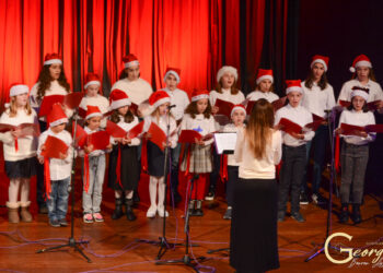 ΕΛΛΗΝΙΚΟ ΩΔΕΙΟ ΠΥΡΓΟΥ: Εξαιρετική η Χριστουγεννιάτικη συναυλία