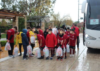 Εκδήλωση Αγάπης προς την τρίτη ηλικία από τις Ακαδημίες του Αστέρα