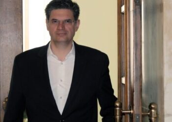 ΔΙΟΝΥΣΗΣ ΚΑΛΑΜΑΤΙΑΝΟΣ: “Προεκλογική εξαπάτηση η φοροκαταιγίδα της κυβέρνησης”