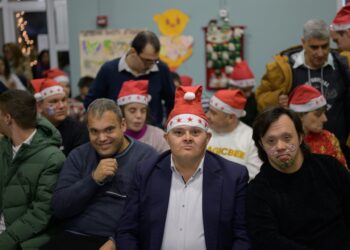 ΚΔΑΠ μεΑ “ΗΛΙΑΝΘΟΣ”: Ξεχωριστή Χριστουγεννιάτικη εκδήλωση