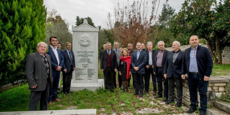 Επίτιμοι δημότες Αρχαίας Ολυμπίας ο Γ. Γραμματίδης και το ζεύγος de Laet