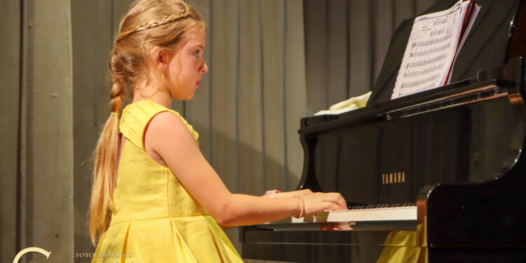 ΕΛΛΗΝΙΚΟ ΩΔΕΙΟ ΠΥΡΓΟΥ: Συνεχίζονται οι εγγραφές β΄ εξαμήνου στο Ελληνικό Ωδείο Πύργου!