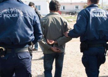 Συνελήφθη άνδρας για ληστεία και κλοπή στην Ηλεία