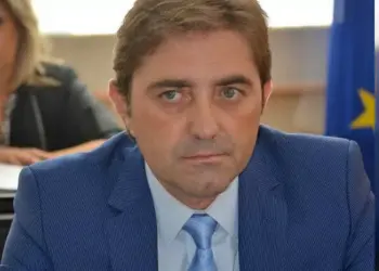 “ΜΑΖΙ ΑΛΛΑΖΟΥΜΕ – ΔΥΤΙΚΗ ΕΛΛΑΔΑ – ΚΩΣΤΑΣ ΚΑΡΠΕΤΑΣ”: “Η θέση της παράταξης μας είναι κατηγορηματικά αντίθετη στην κατάργηση οποιουδήποτε Εφετείου ή Πρωτοδικείου”