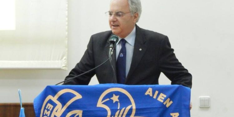 ΚΩΣΤΑΣ ΤΡΙΑΝΤΑΦΥΛΛΟΠΟΥΛΟΣ: Εκπρόσωπος στην Επιτροπη Συνεργασίας Προσκόπων-Οδηγών Ελλάδος