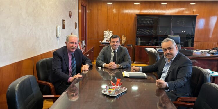 ΔΗΜΟΣ ΠΗΝΕΙΟΥ: Συνάντηση με τον Υφυπουργό Προστασίας του Πολίτη κ. Ανδρέα Νικολακόπουλο