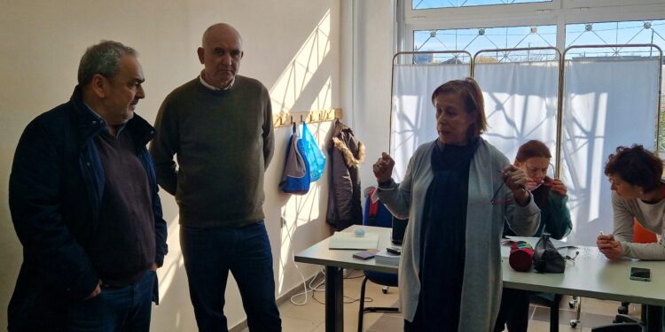 ΔΗΜΟΣ ΠΗΝΕΙΟΥ: Εμβολιασμός και παιδιατρική εξέταση παιδιών Ρομά στο πλαίσιο του προγράμματος “Υγεία για Όλους”