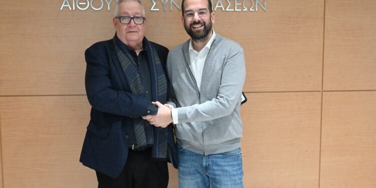 ΠΕΡΙΦΕΡΕΙΑ ΔΥΤΙΚΗΣ ΕΛΛΑΔΑΣ: Με ευρύτατη πλειοψηφία ο Γεώργιος Τελώνης ανανέωσε τη θητεία του ως Περιφερειακός Συμπαραστάτης του Πολίτη και της Επιχείρησης
