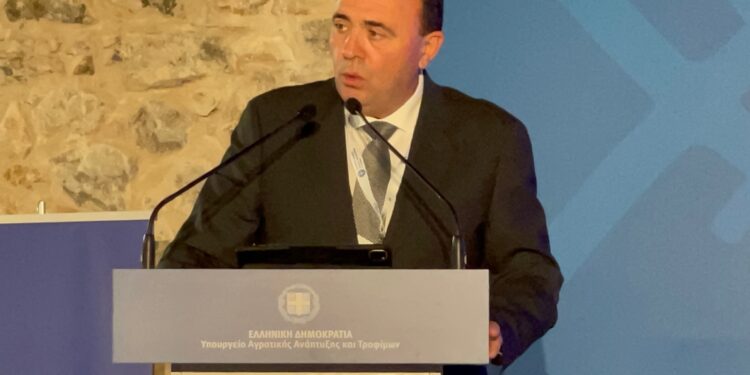 ΑΝΔΡΕΑΣ ΦΙΛΙΑΣ: “Αποτελεσματικά μέτρα μέτρα για την προστασία των αλιευτικών πόρων”