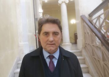 “Μαζί Αλλάζουμε – Δυτική Ελλάδα”: Επερώτηση Κ. Καρπέτα για τη νέα διπλή σιδηροδρομική γραμμή από το Αίγιο μέχρι το Ρίο