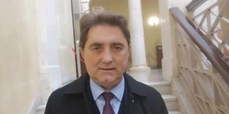 “Μαζί Αλλάζουμε – Δυτική Ελλάδα”: Επερώτηση Κ. Καρπέτα για τη νέα διπλή σιδηροδρομική γραμμή από το Αίγιο μέχρι το Ρίο