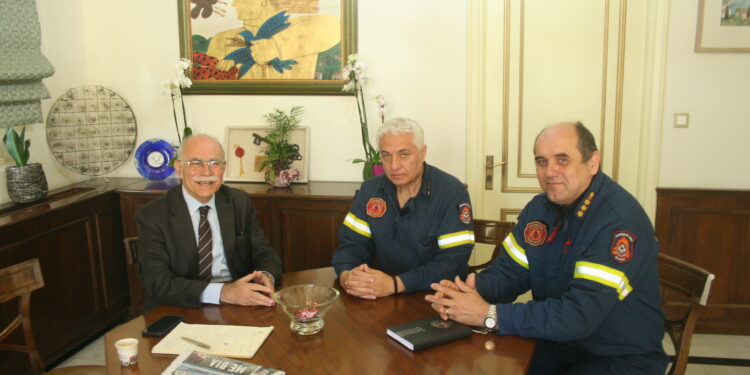 Αγαστή συνεργασία Δήμου Πύργου και Πυροσβεστικών Υπηρεσιών