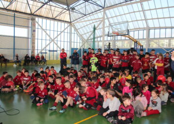 Ο Α.Ο ΑΣΤΕΡΑΣ Αμαλιάδας έκοψε την Πρωτοχρονιάτικη πίτα του! (φωτος)
