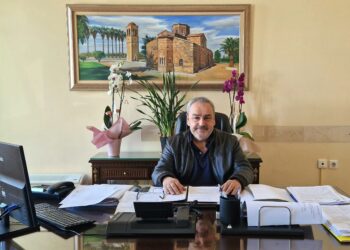 ΑΛΕΞΗΣ ΚΑΣΤΡΙΝΟΣ: “Δωρεάν γεύματα για τους μαθητές δημοτικών του δήμου”