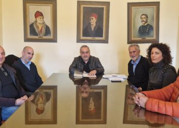 ΔΗΜΟΣ ΠΗΝΕΙΟΥ: Συνάντηση του Δημάρχου Αλέξη Καστρινού με την Ένωση Ξενοδόχων Δυτικής Ηλείας