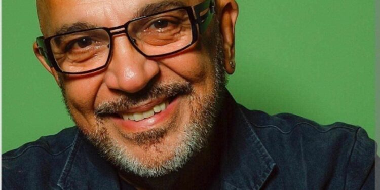 ΛΕΧΑΙΝΙΤΙΚΟ ΚΑΡΝΑΒΑΛΙ: Το δικό του τραγούδι σε σύνθεση Γιάννη Ζουγανέλη και στίχους του Ηλείου Σ. Παναγιώταρου