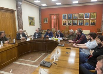Άμεσος σχεδιασμός για να μπει  τάξη σε πλατείες και πεζόδρομους