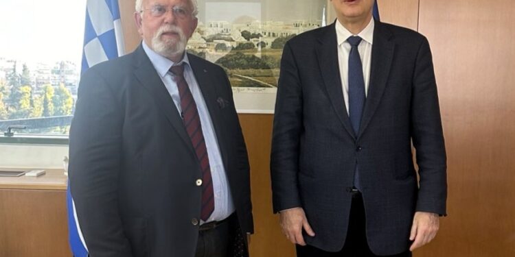 ΔΗΜΟΣ ΗΛΙΔΑΣ: Σε εγκάρδιο κλίμα η πρώτη συνάντηση του Χρήστου Χριστοδουλόπουλου με τον Υπουργό Περιβάλλοντος & Ενέργειας Θόδωρο Σκυλακάκη