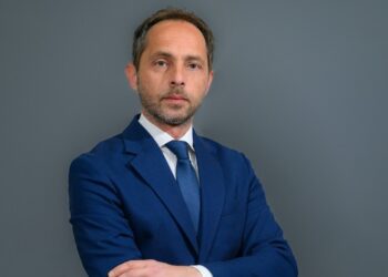 ΑΡΗΣ ΠΑΝΑΓΙΩΤΟΠΟΥΛΟΣ: “Να δώσουμε λύσεις βαθιά στις ρίζες του προβλήματος, ξεκινώντας από την έμπρακτη στήριξη του παιδιού και της οικογένειας”