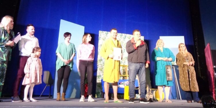 Απίστευτα γέλια με το “PRANA” του Γιάννη Γαλανόπουλου στην Καρδίτσα