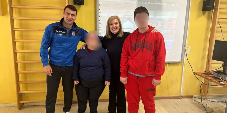 ΕΕΕΕΚ ΠΥΡΓΟΥ: Επίσκεψη του πρωταθλητή πυγμαχίας κ. Διονύση Ψυχογιού