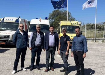 Στο επιχειρησιακό κέντρο του ΕΚΑΒ Δυτικής Ελλάδας, ο Αντιπεριφερειάρχης  Εξυπηρέτησης του πολίτη & Ψηφιακής Διακυβέρνησης, Θ. Βασιλόπουλος