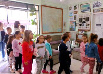 Μαθητική εκδρομή του Δημοτικού Σχολείου Σαβαλίων στον ιστορικό Ραδιοφωνικό Σταθμό Αμαλιάδας