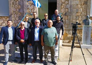 ΔΗΜΟΣ ΗΛΙΔΑΣ: Ο Δήμαρχος Χρήστος Χριστοδουλόπουλος υποδέχτηκε στην Αμαλιάδα την Επιτροπή Φιλοξενηθέντων Παιδιών από την Κύπρο το 1974