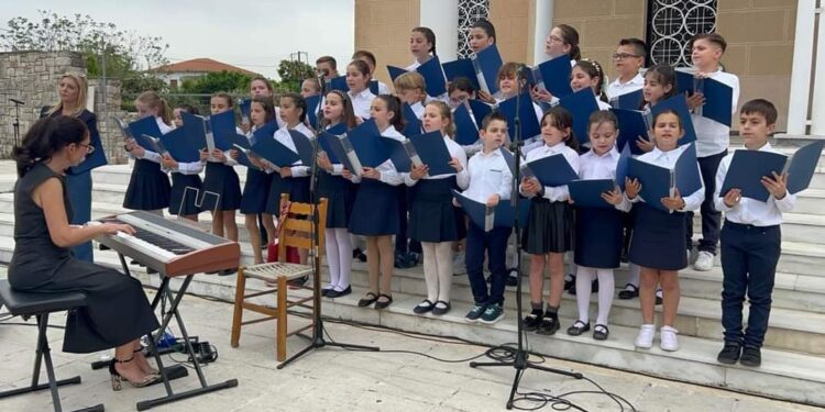 ΔΗΜΟΤΙΚΟ ΣΧΟΛΕΙΟ ΒΑΡΔΑΣ: Μια πρωτότυπη υποδοχή για την Ολυμπιακή Φλόγα