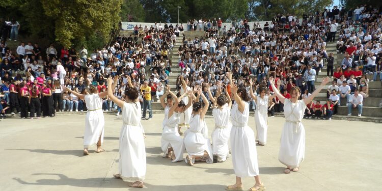 Μήνυμα ελπίδας από τα νιάτα της Ηλείας! (φωτος)