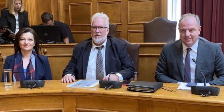 ΔΙΟΝΥΣΙΑ ΑΥΓΕΡΙΝΟΠΟΥΛΟΥ: “Στην Γαστούνη το πιο σύγχρονο έργο υπογειοποίησης”