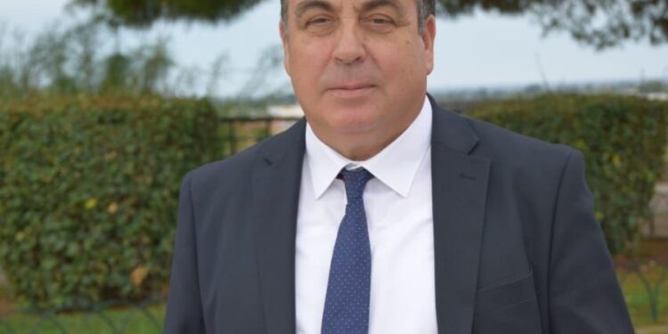 ΤΑΚΗΣ ΑΝΤΩΝΑΚΟΠΟΥΛΟΣ: “Δημοτική αρχή Πύργου ένωση ειδικών. Πανικός εν όψη δικών Αλλάζουν δικηγόρους πολιτικής αγωγής”