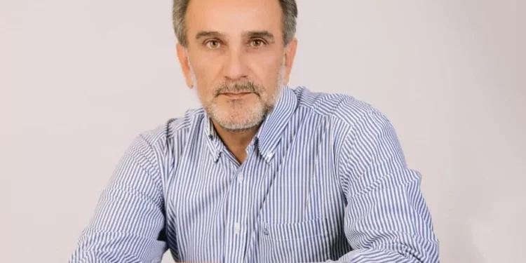 ΑΠΟΣΤΟΛΟΣ ΚΑΤΣΙΦΑΡΑΣ: “Εμείς εδώ στην Ελλάδα στον κόσμο μας, γιατί ; τι συμβαίνει ;”